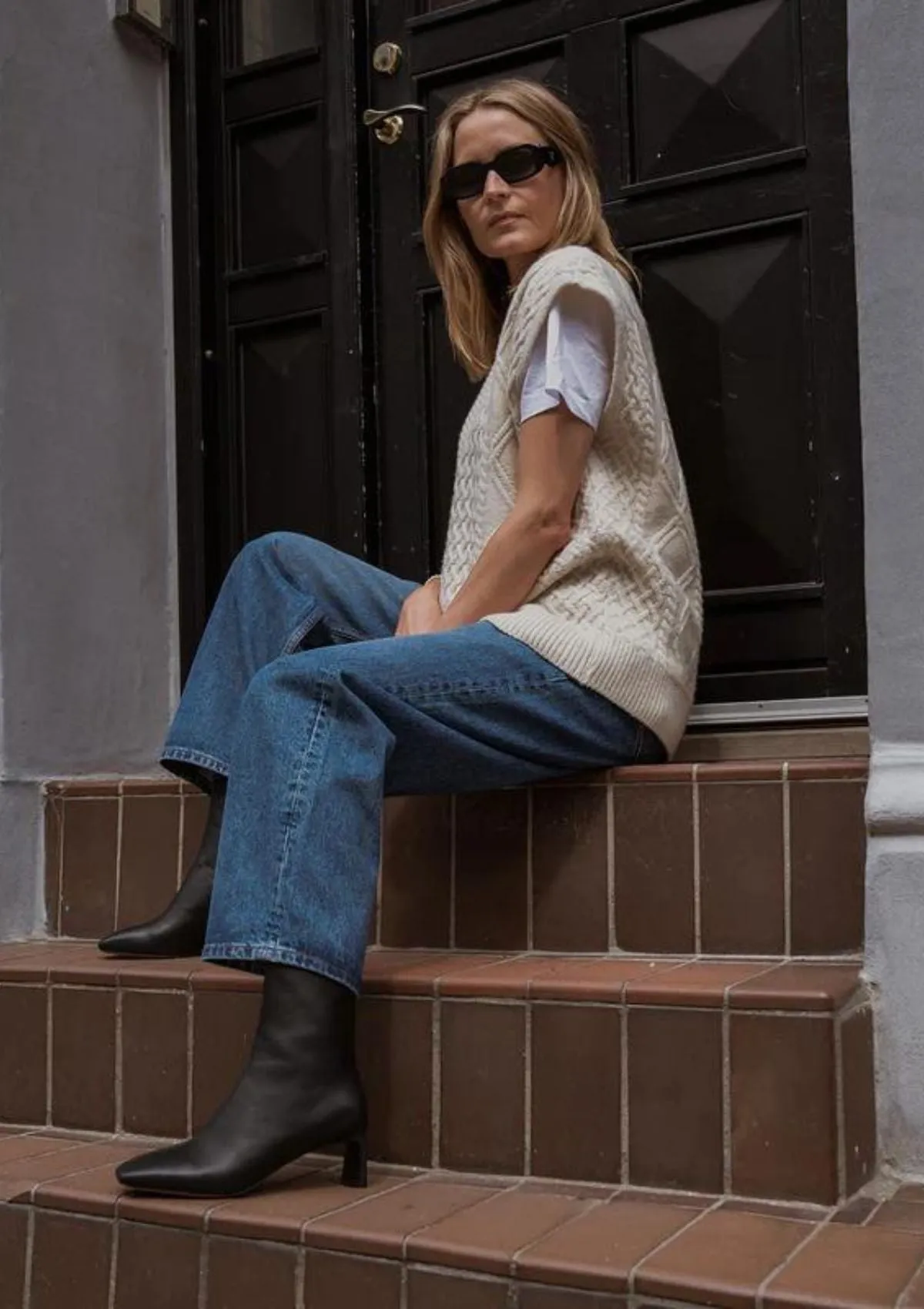Black Leather Square Toe and Heel Arlo Boot | Shoe The Bear