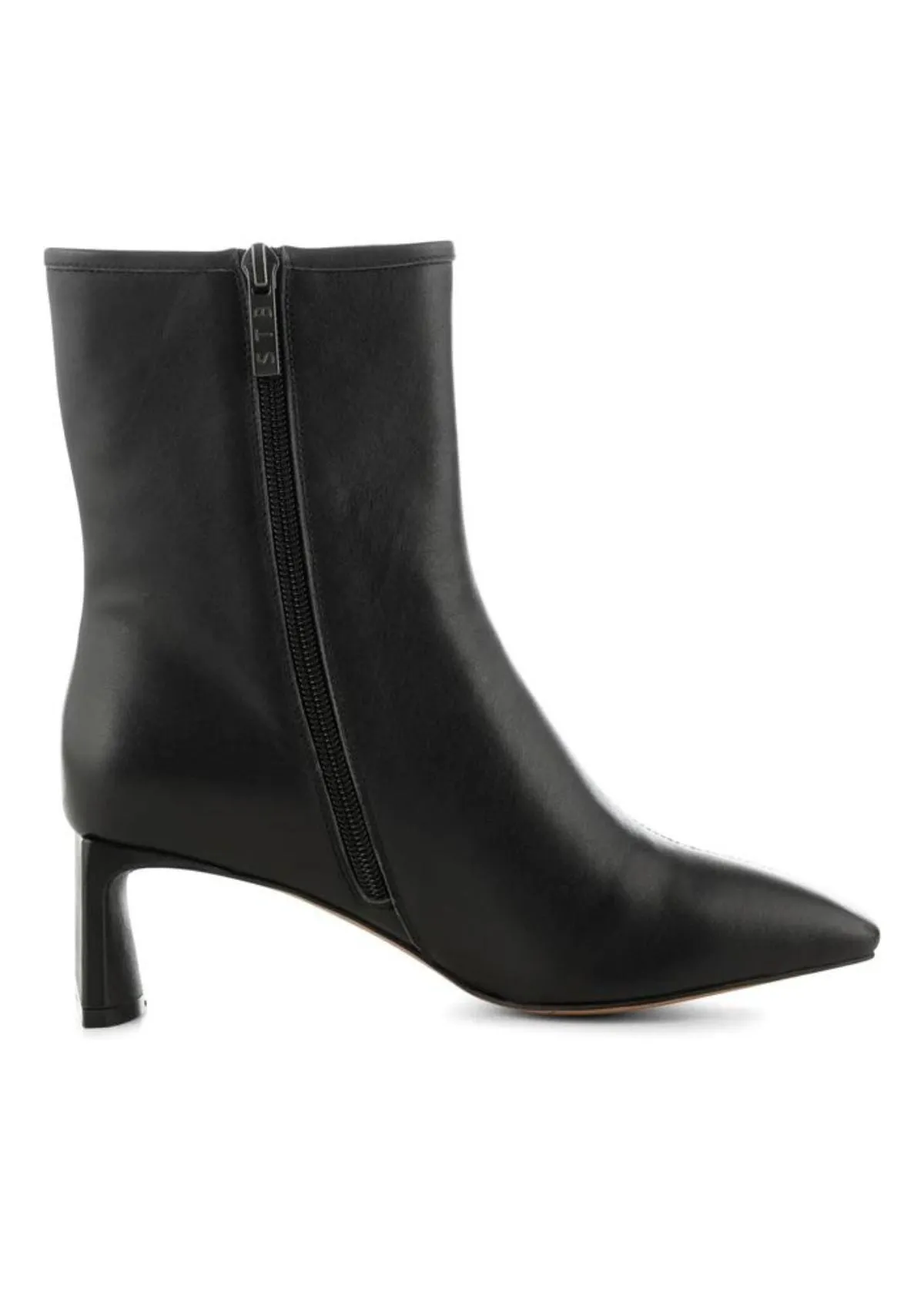 Black Leather Square Toe and Heel Arlo Boot | Shoe The Bear
