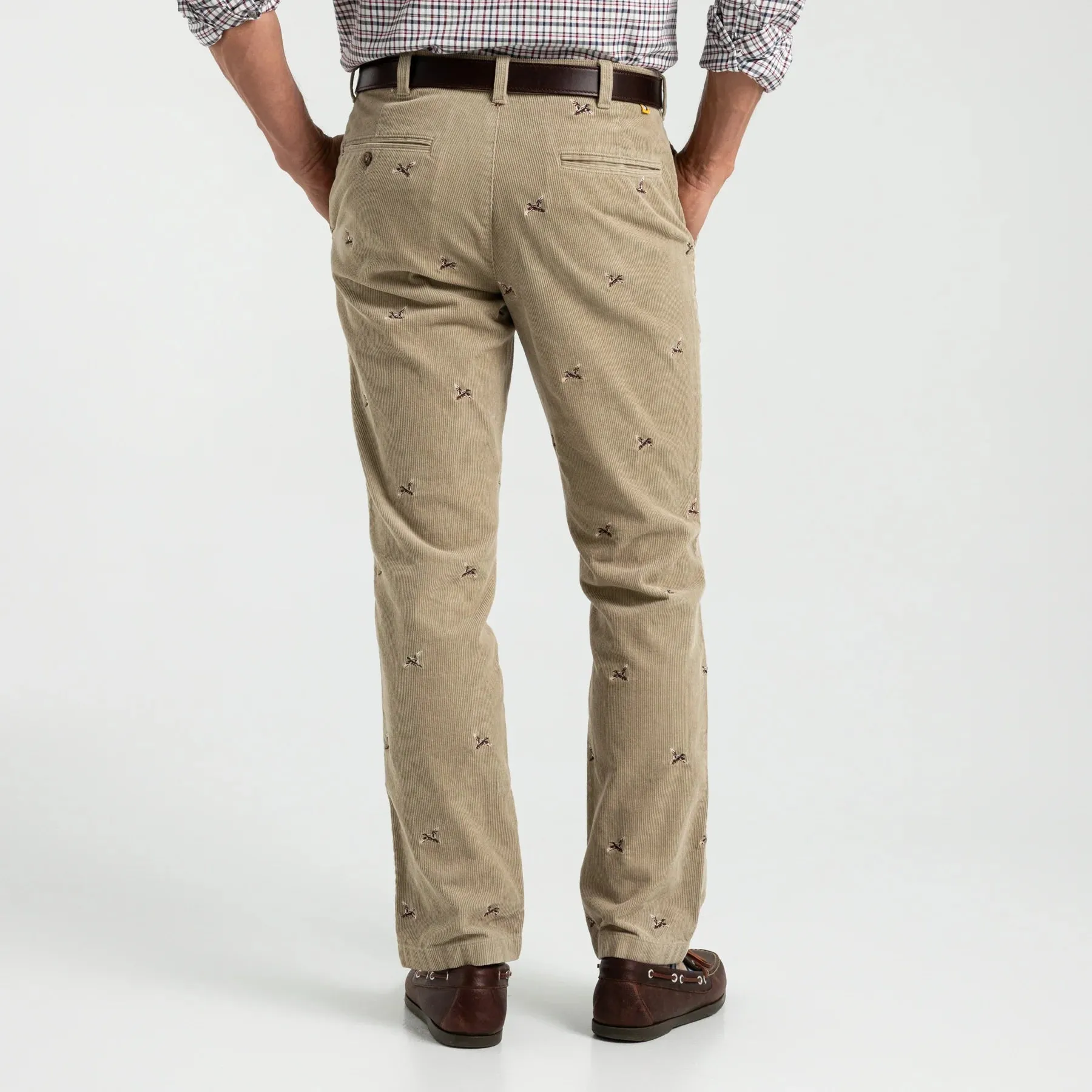 Duck Head Bradbury Wide-Wale Corduroy Chino - Khaki Emb