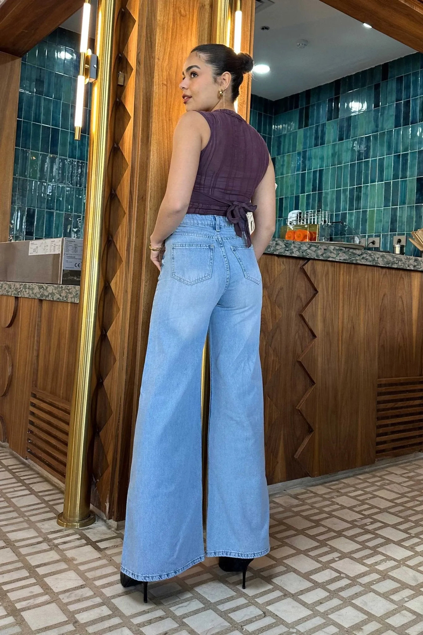 Extreme Wide-Leg - High-Waist Light Blue Jeans