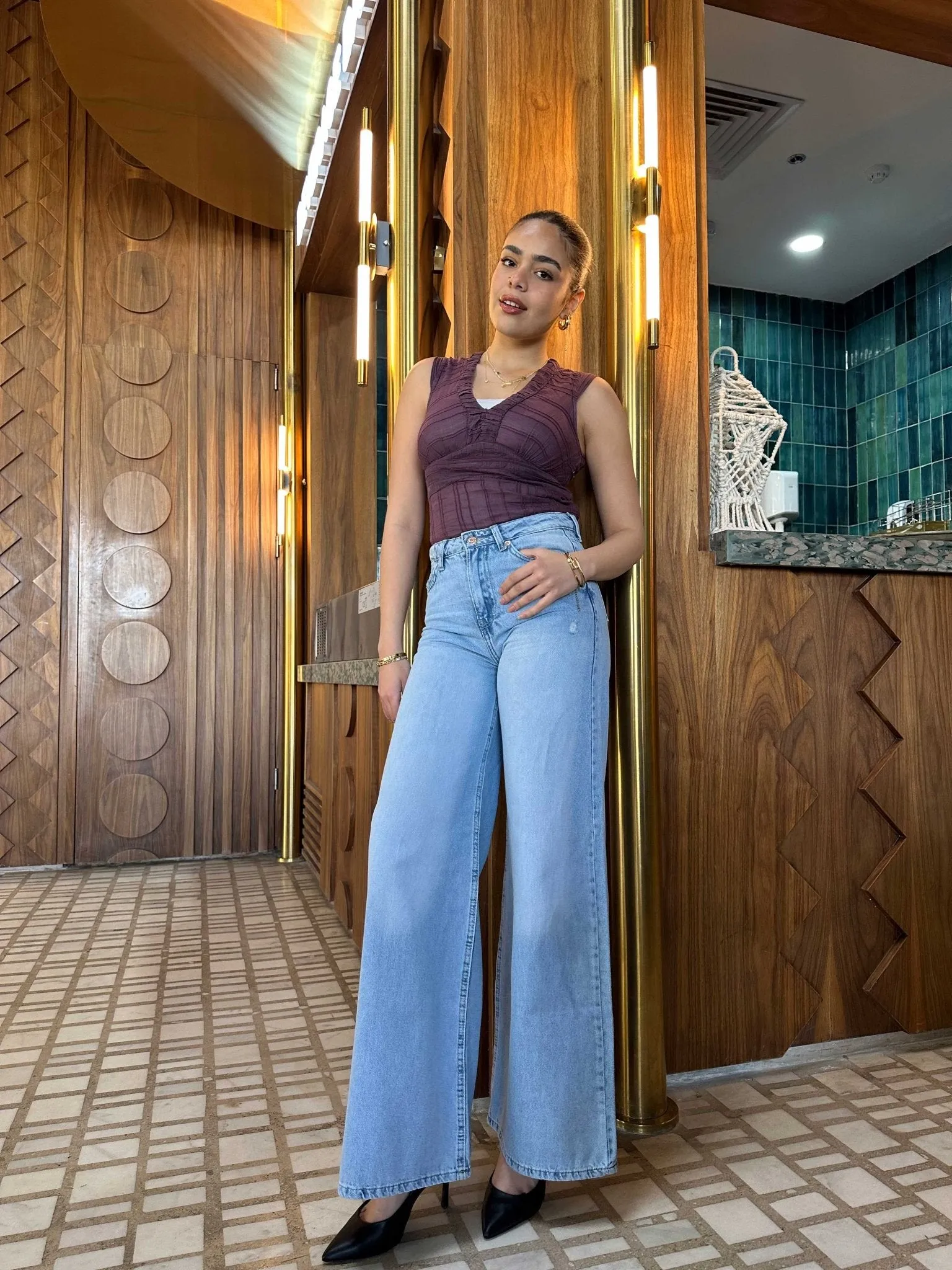 Extreme Wide-Leg - High-Waist Light Blue Jeans