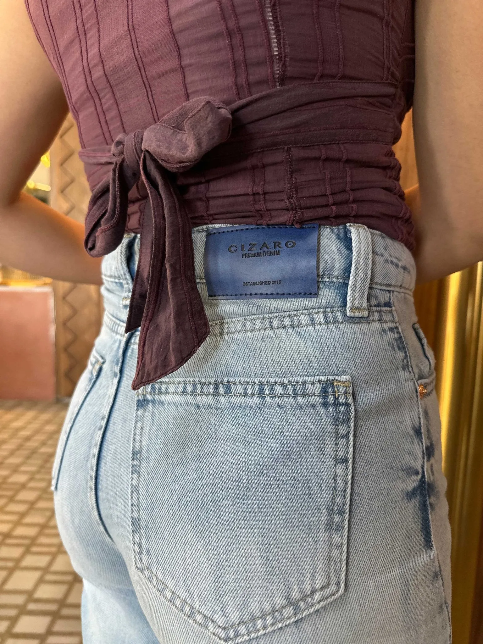 Extreme Wide-Leg - High-Waist Light Blue Jeans