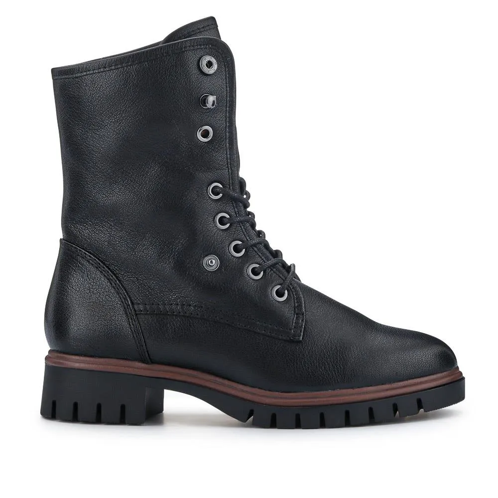 Lace-Up Ankle Boots - GAB40512 / 325 886