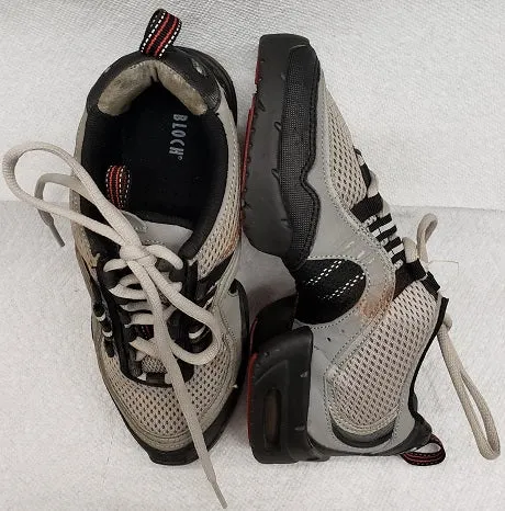 Leonard -- Split Sole Dancesneaker -- Grey