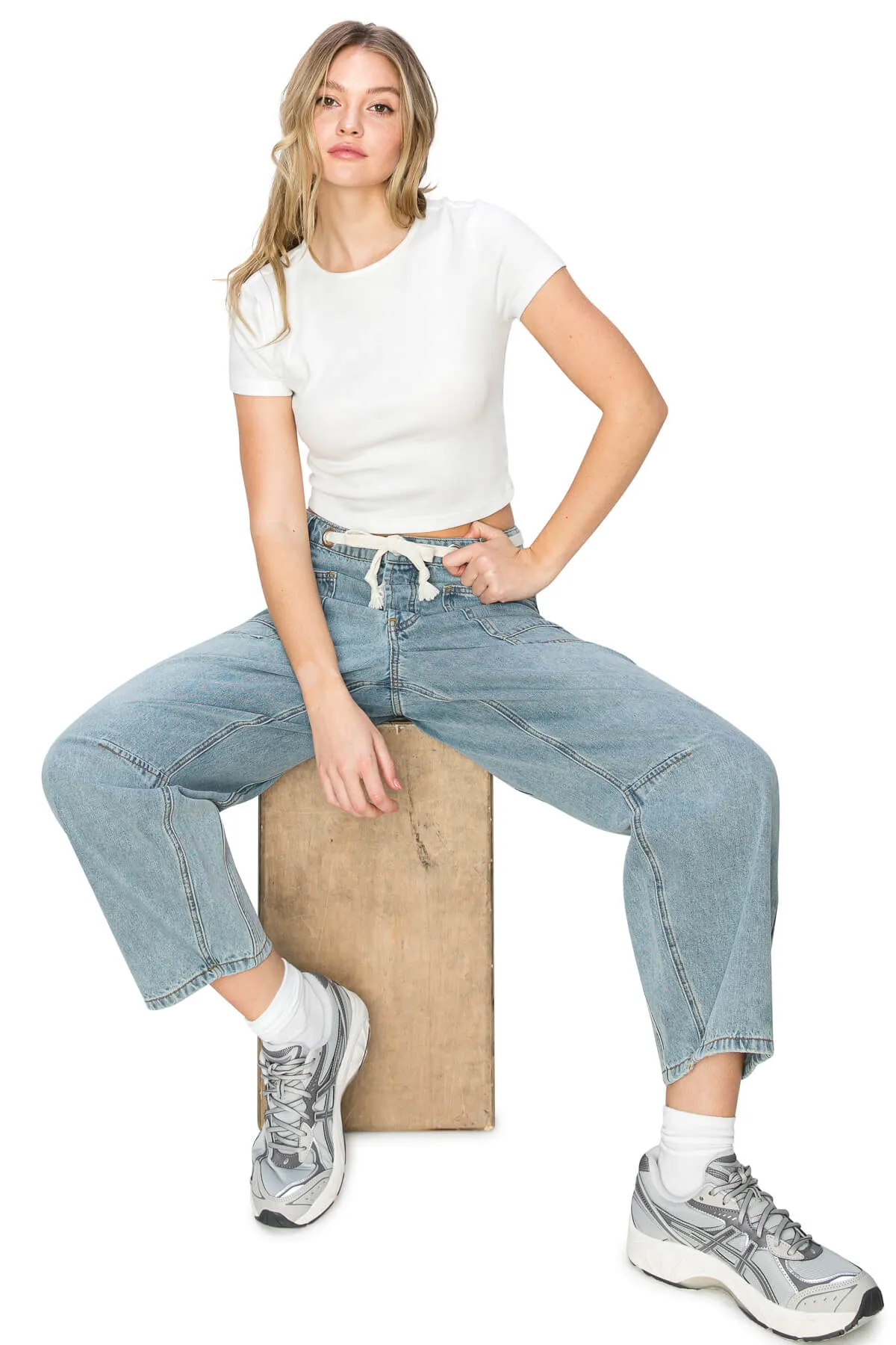 Low Slung Barrel Cargo Jeans - Medium Wash