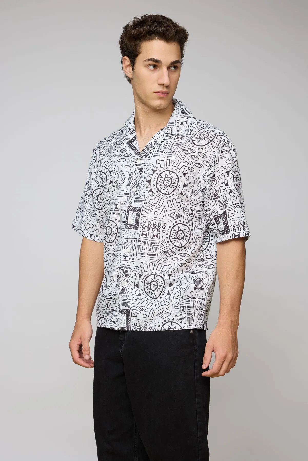 Neo Nomad Men's Resort Collar Shirt