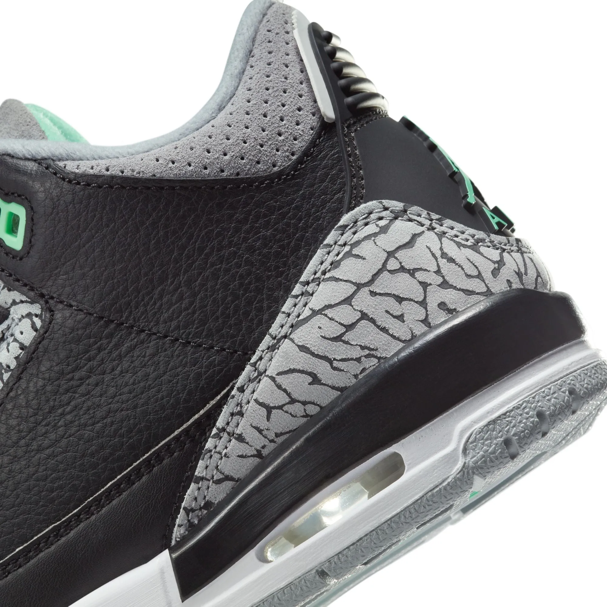 Nike - Air Jordan 3 Retro ~ Green Glow
