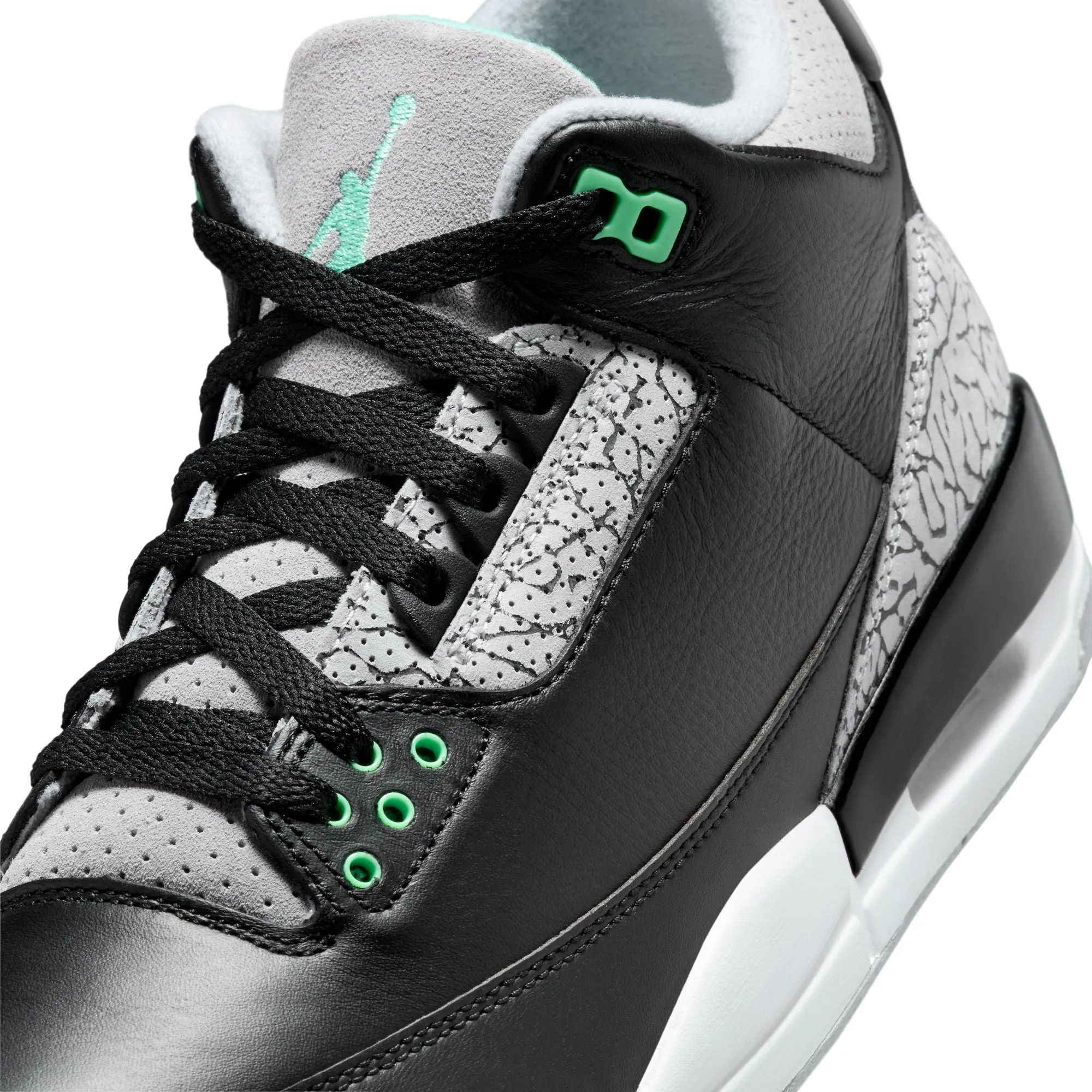 Nike - Air Jordan 3 Retro ~ Green Glow