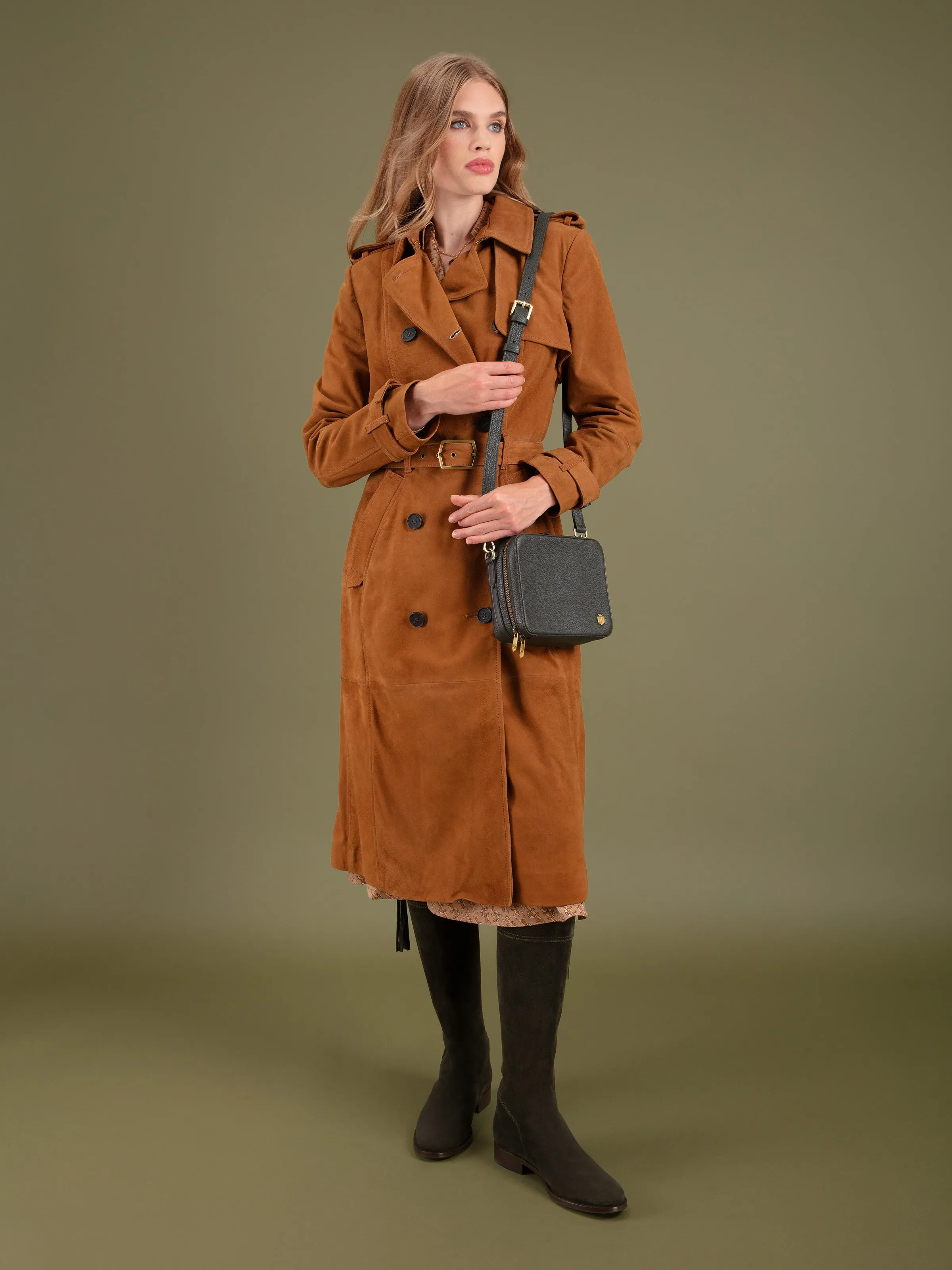 Regina (Narrow Fit) - Moss Green Suede