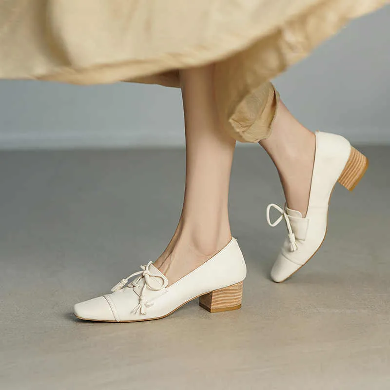 Square Toe 50mm Block Heel Horse Leather Loafers for Women With Bow in White/Black