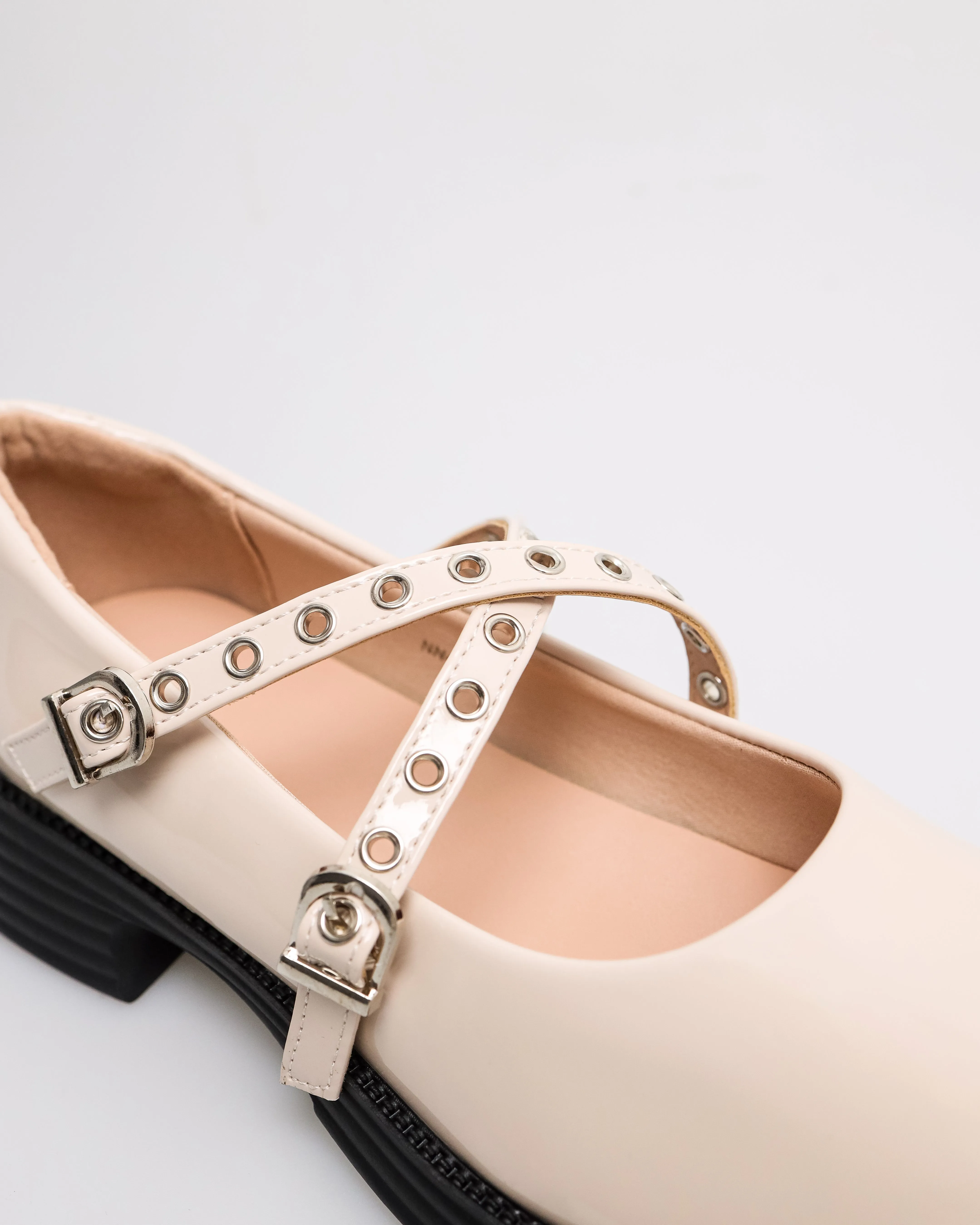 Tomaz NN453 Ladies Gothic Marry Jane Flats