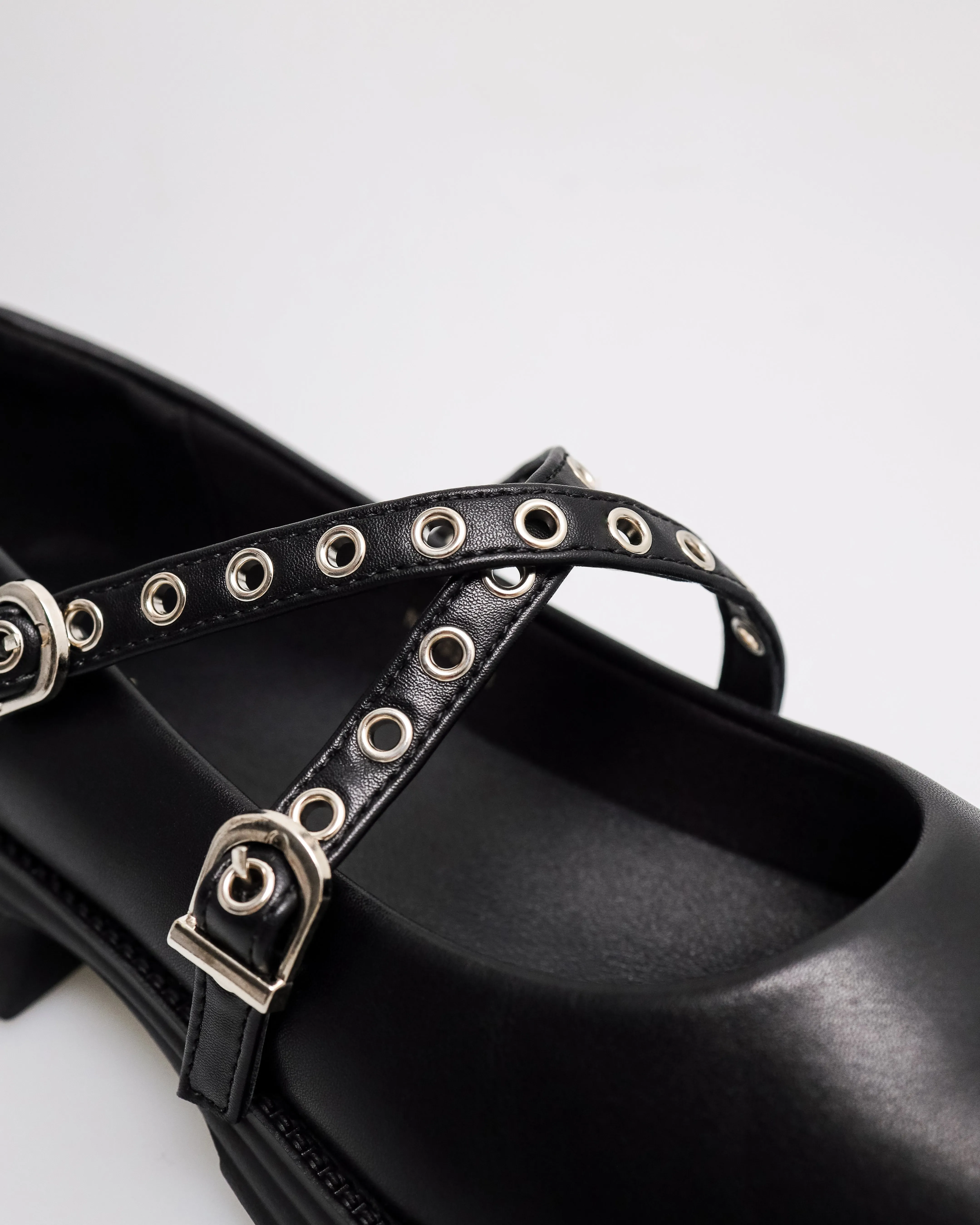 Tomaz NN453 Ladies Gothic Marry Jane Flats